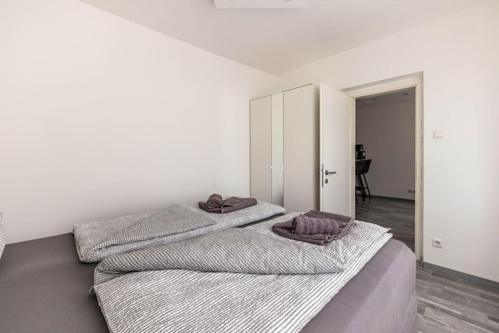 Cozy Renovated Apartment Close To Schoenbrunn Palace Wiedeń Zewnętrze zdjęcie